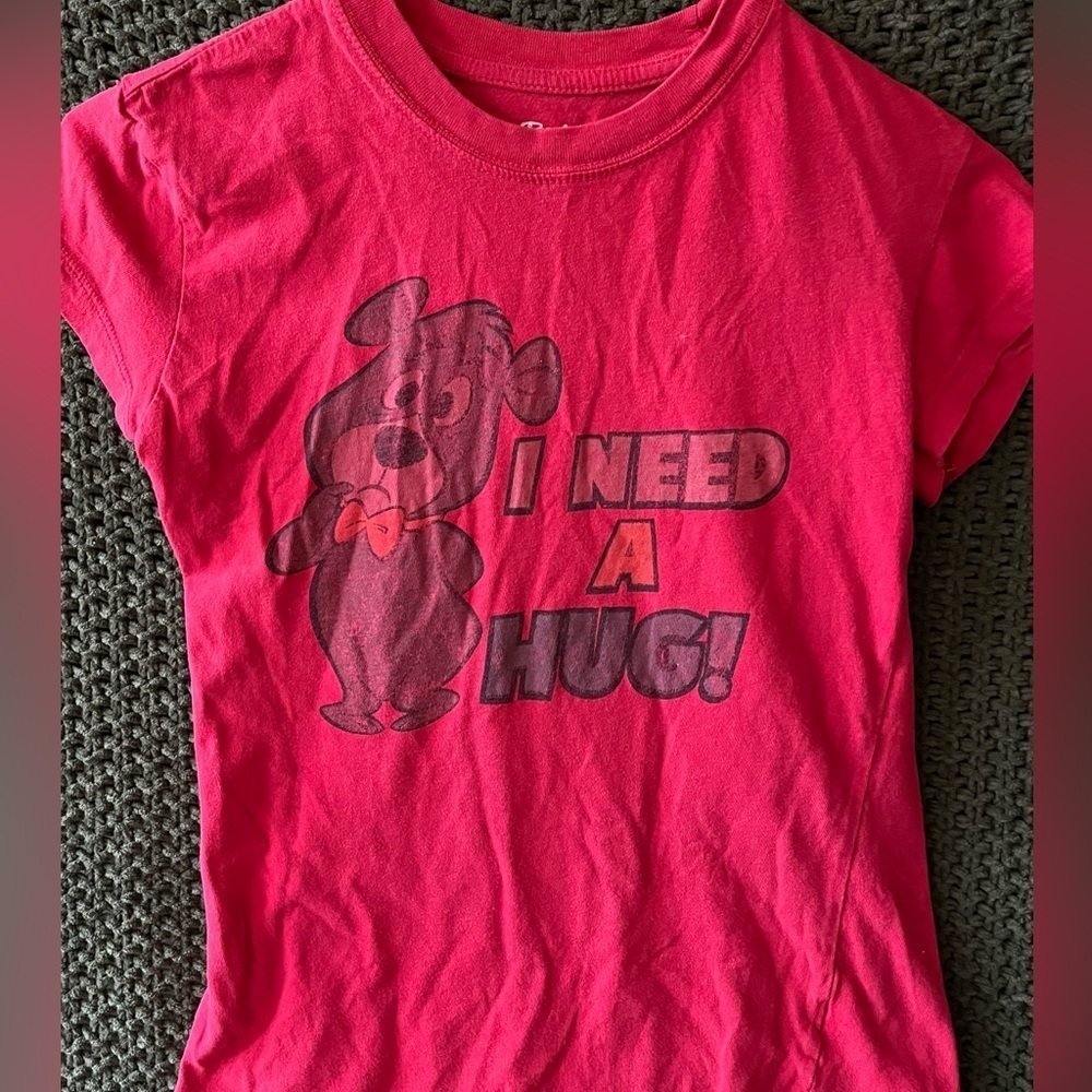 Vintage Hanna Barbera  Youth Character Shirt, Boo-Boo “I Need a Hug”; Size S 3/5